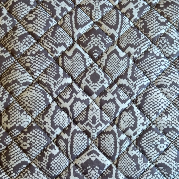 Simply Southern Sling Bag Backpack Purse Black Gray Pattern NWOT - Picture 8 of 12